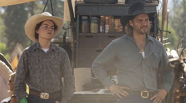 Bekijk de verschillende promo’s van Y: Marshalls