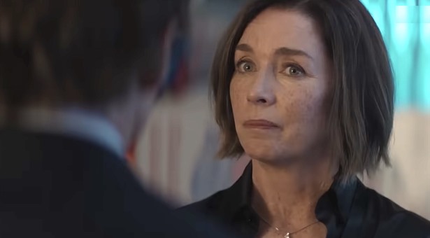 Kijk naar de trailer van Paradise s2