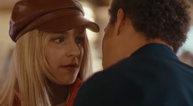 Kijk naar de trailer van Knokke Off s3