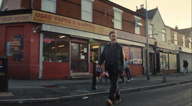 Charlie Brooker verlaat sf voor moordmysterie