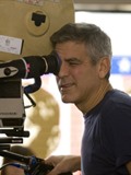 Clooney regisseert remake Franse serie